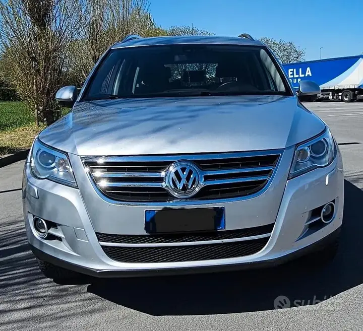 Volkswagen Tiguan 2011 photo 2