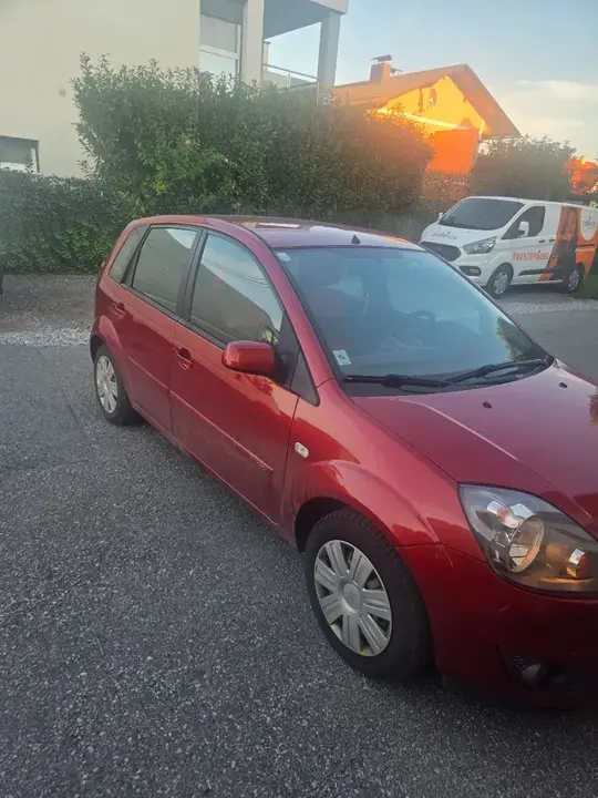 Ford Fiesta 2007 photo 2