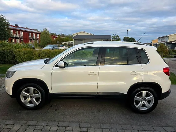 Volkswagen Tiguan 2010 photo 2