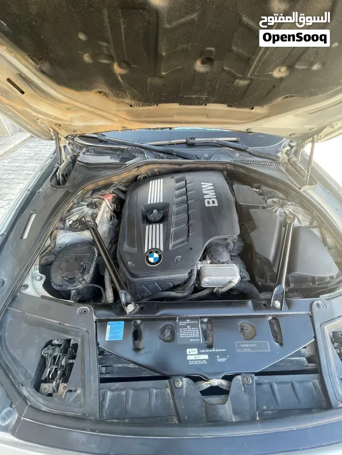 BMW 5 Series 2012 photo 3
