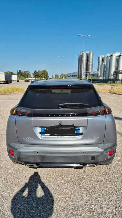 Peugeot 2008 2020 photo 3