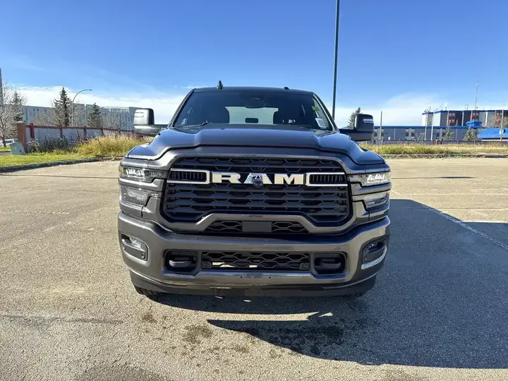 Ram 3500 2026 photo 2