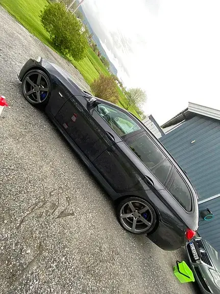 BMW 525D 2011 photo 2