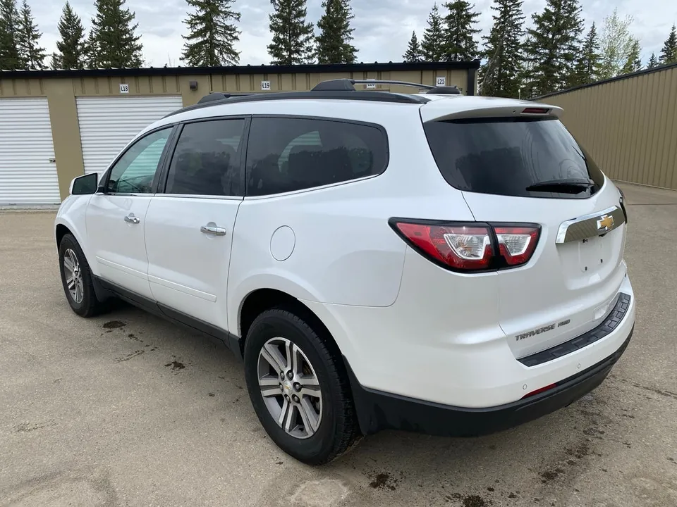 Chevrolet Traverse 2017 photo 2