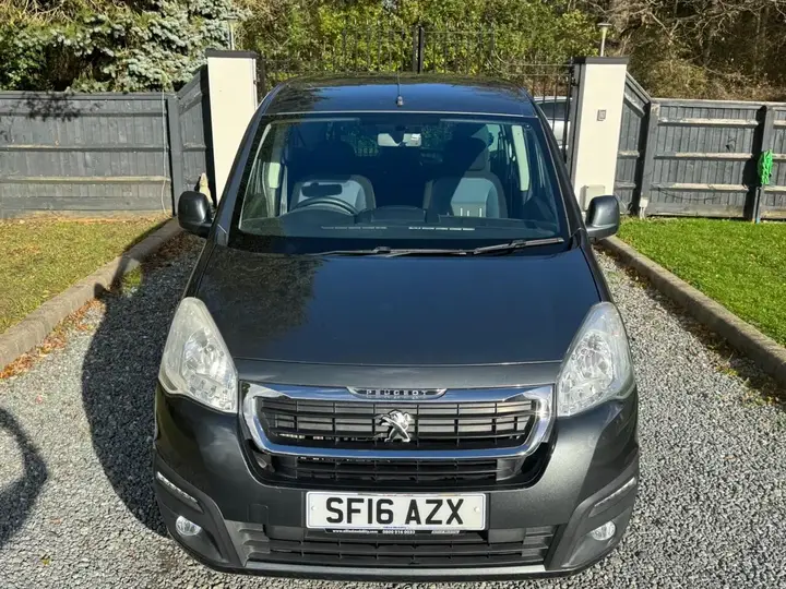 Peugeot Partner 2016 photo 2