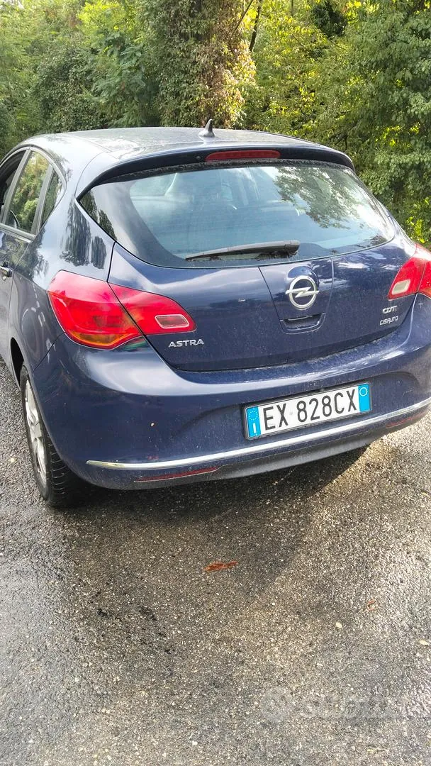 Opel Astra 2014 photo 3