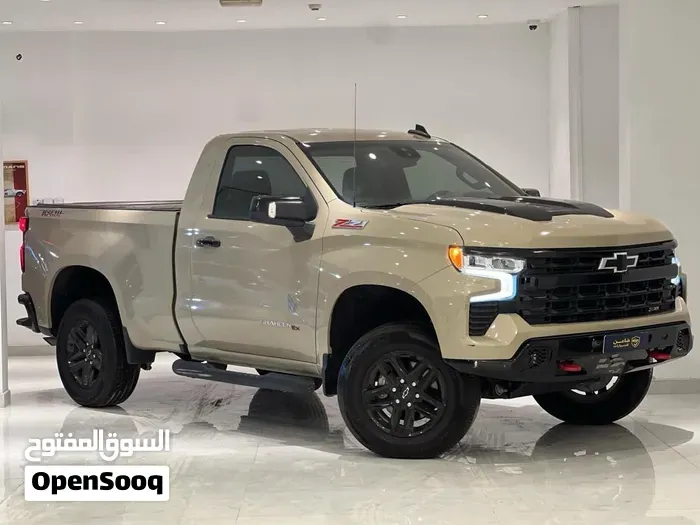 Chevrolet Silverado 2022 photo 3