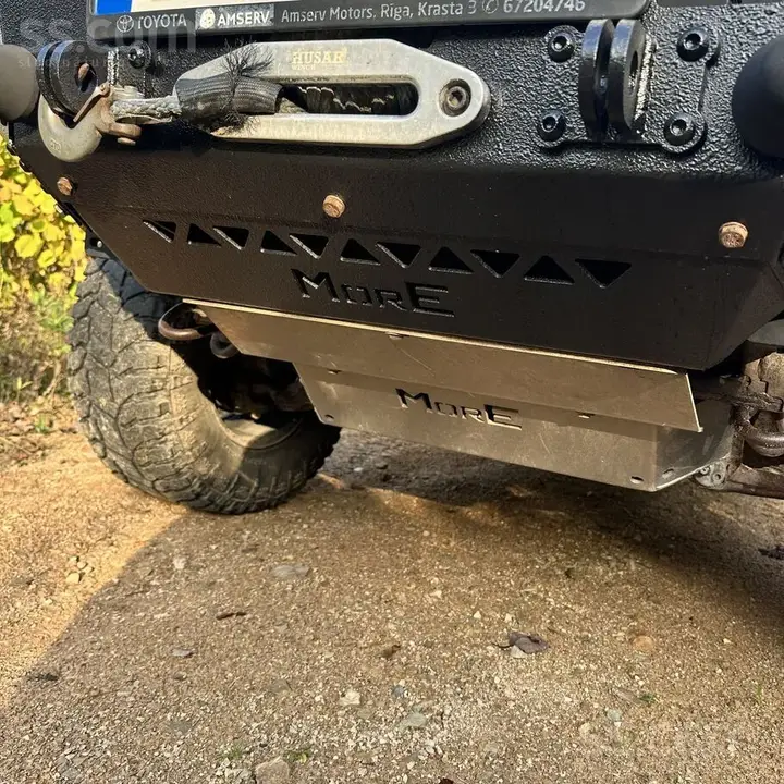 Toyota Hilux 2014 photo 4