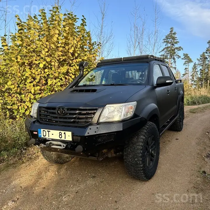 Toyota Hilux 2014 photo 3