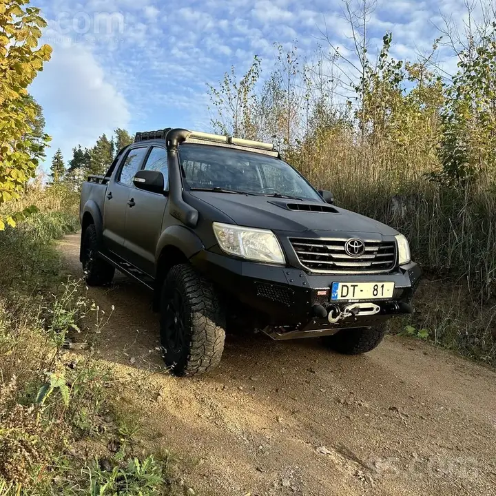 Toyota Hilux 2014 photo 2