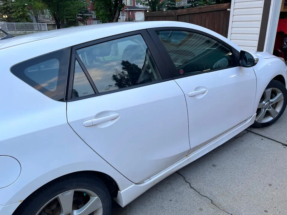 Mazda 3 2010 photo 2