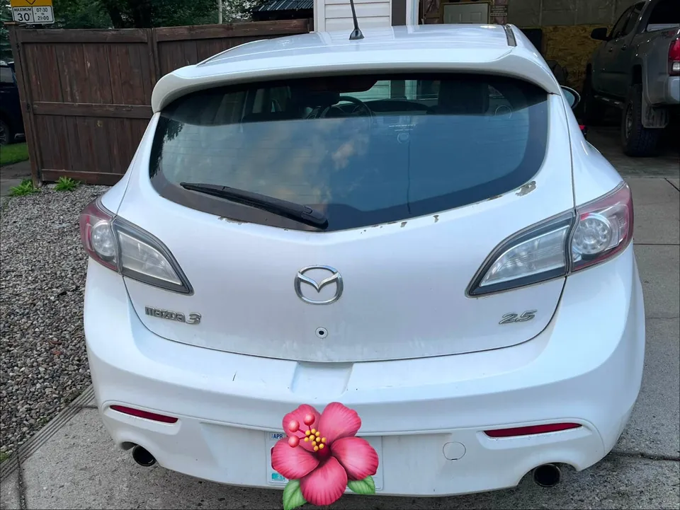 Mazda 3 2010 photo 3