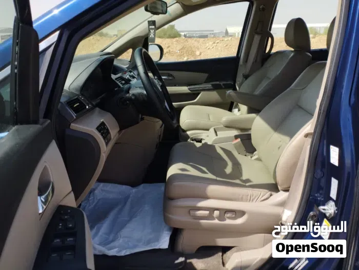 Honda Odyssey 2015 photo 4