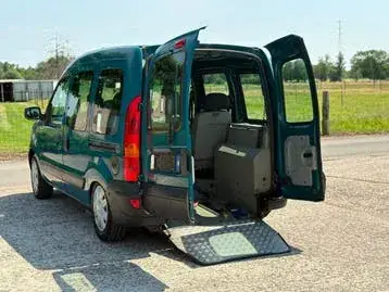 Renault Kangoo 2004 photo 2