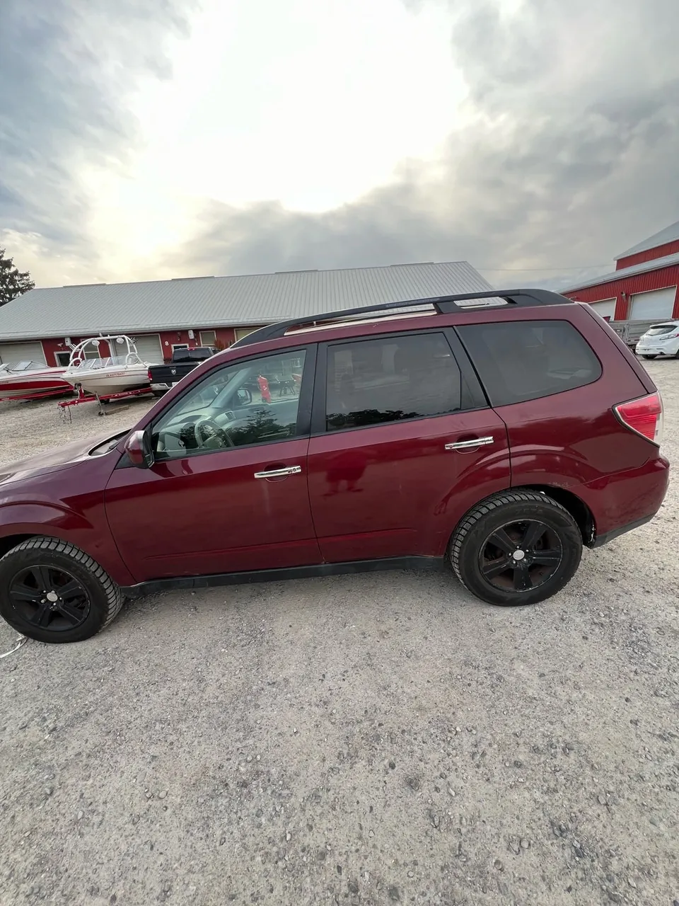 Subaru Forester 2010 photo 2