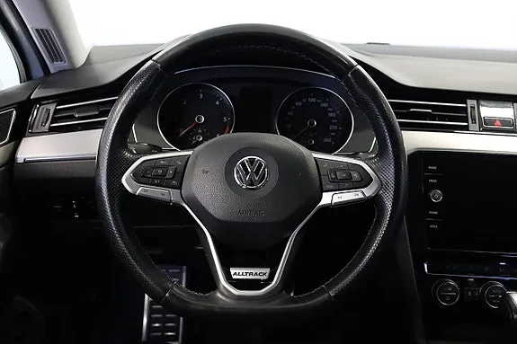 Volkswagen Passat Alltrack 2020 photo 2