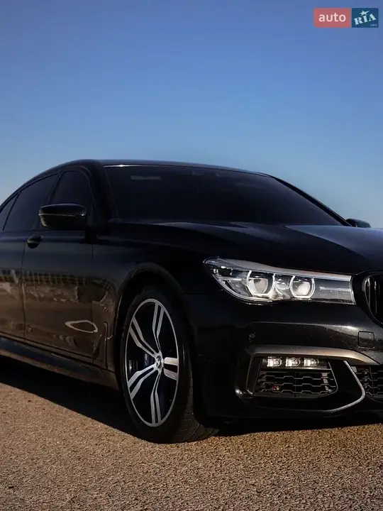 BMW 7 Series 2018 photo 5