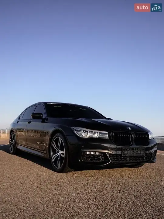 BMW 7 Series 2018 photo 4