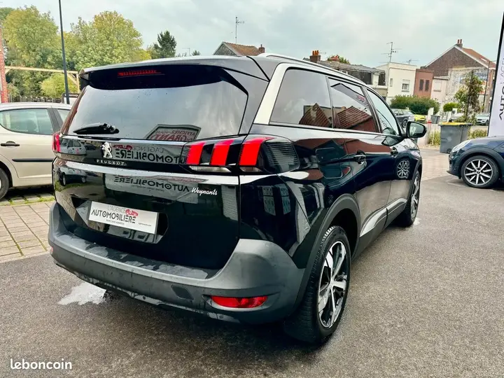Peugeot 5008 2019 photo 5