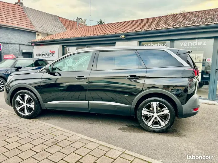 Peugeot 5008 2019 photo 2