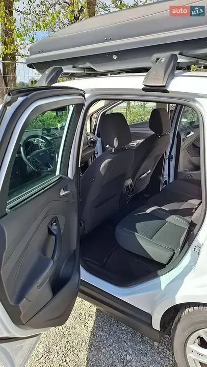 Ford C-Max 2015 photo 4