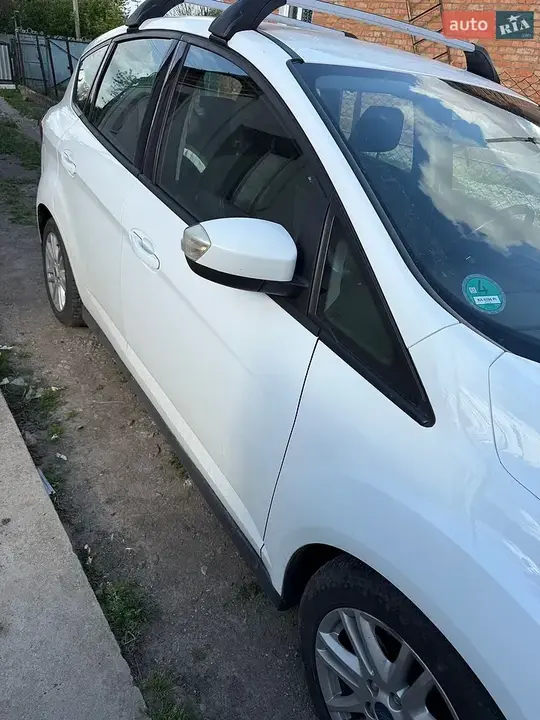 Ford C-Max 2015 photo 5