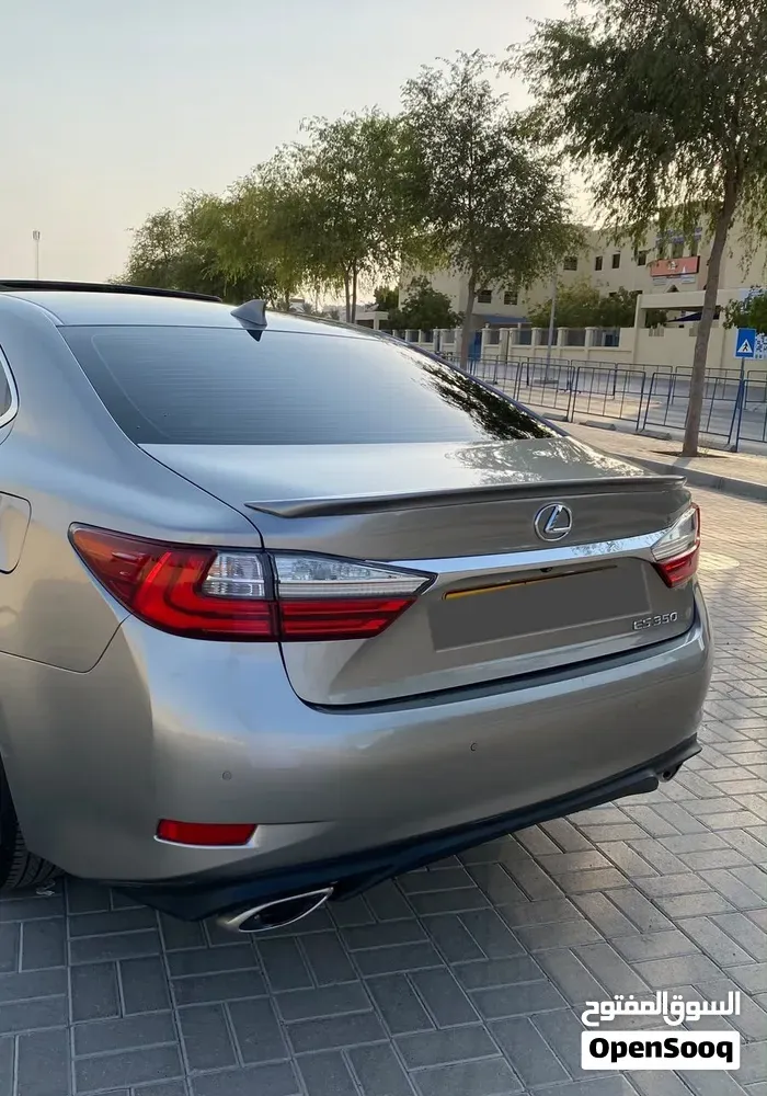 Lexus Es350 2017 photo 2