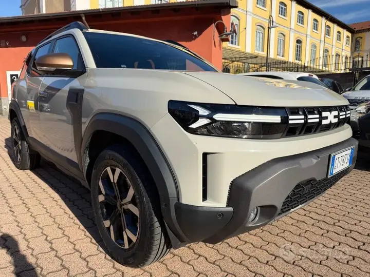 Dacia Duster 2024 photo 2