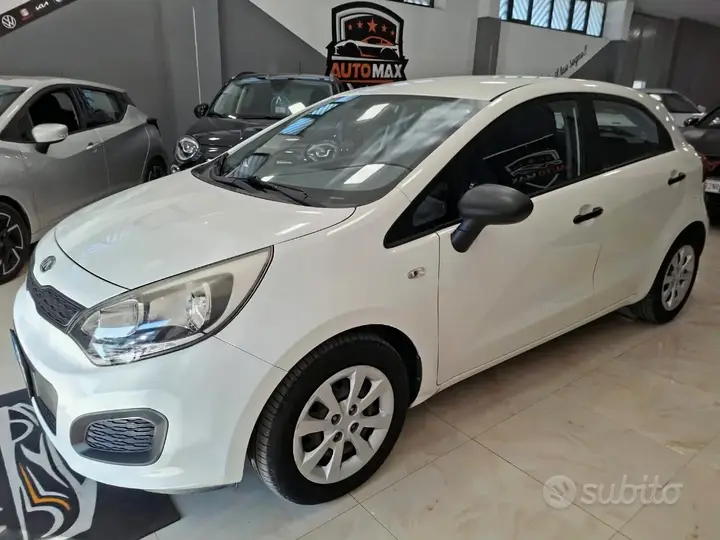 Kia Rio 2012 photo 3