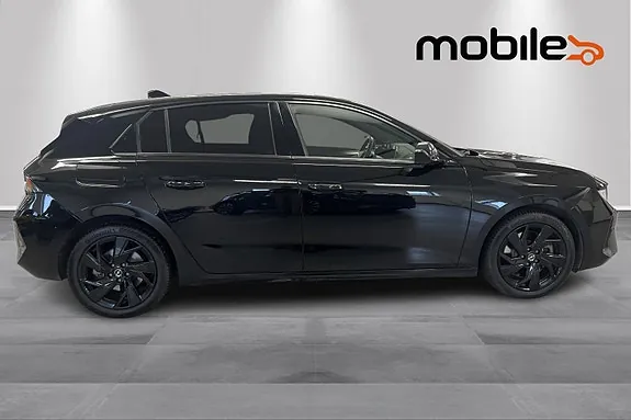 Opel Astra 2022 photo 2