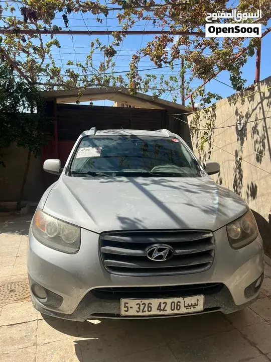 Hyundai Santa Fe 2012 photo 3