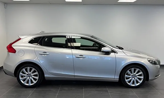Volvo V40 2014 photo 3