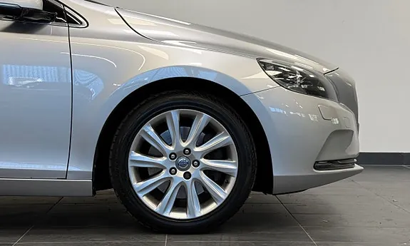 Volvo V40 2014 photo 4