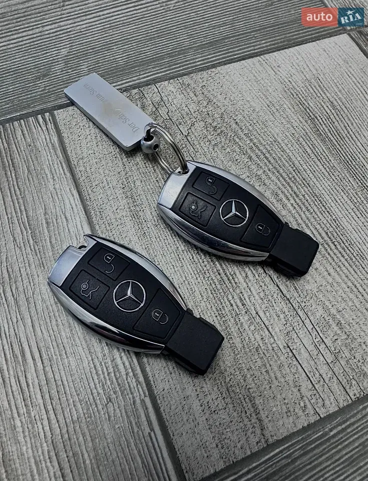 Mercedes-Benz E-Class 2010 photo 2
