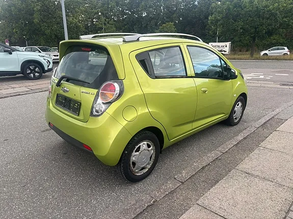 Chevrolet Spark 2012 photo 4