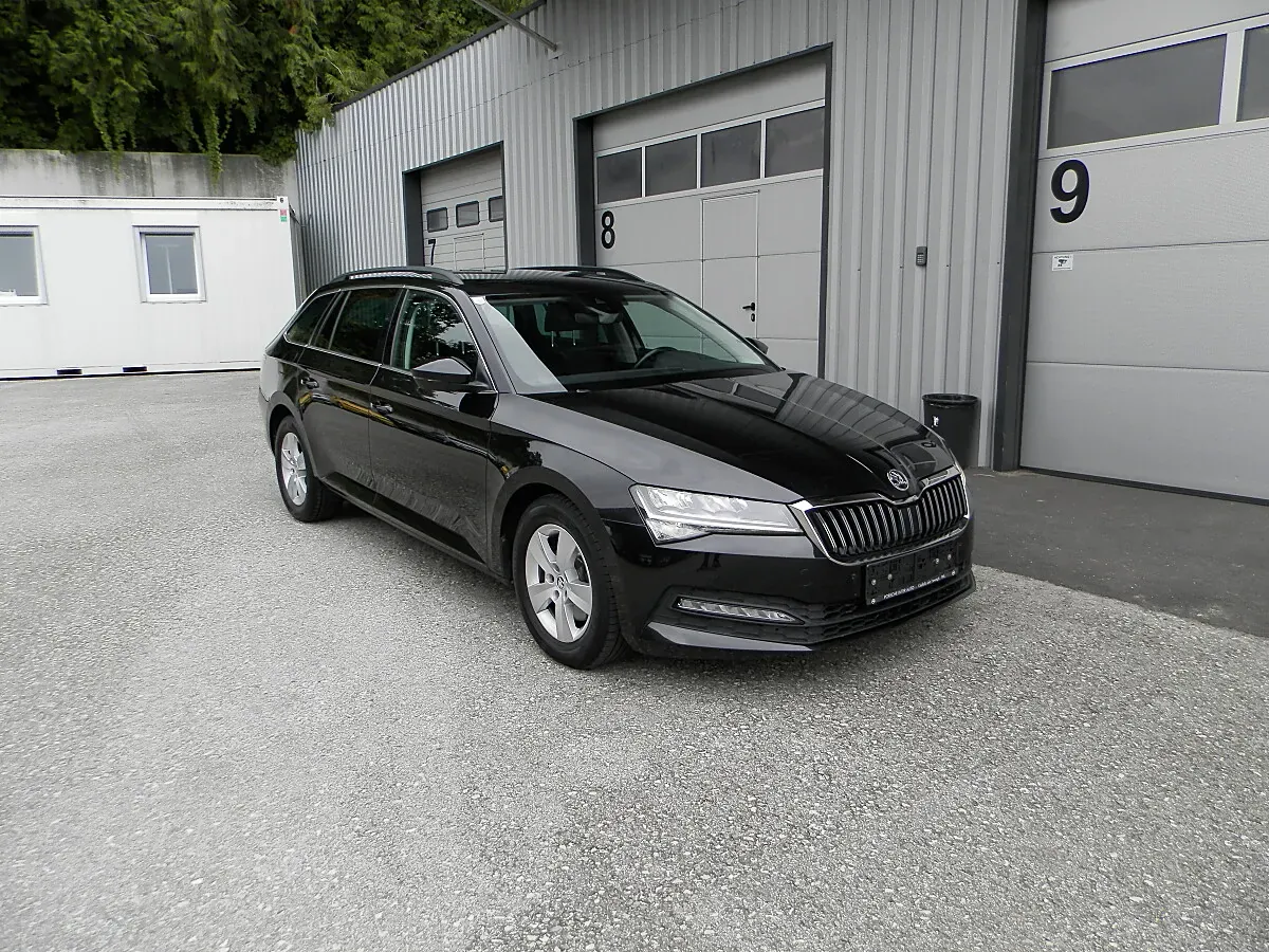 Skoda Superb 2020 photo 3
