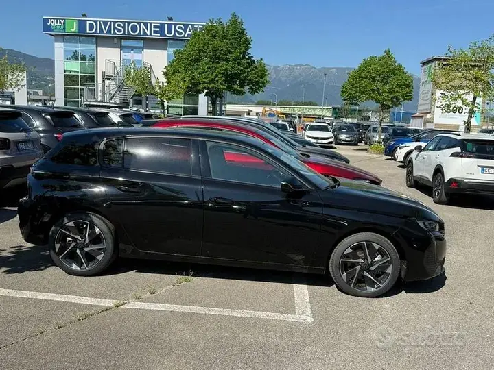 Peugeot 308 2025 photo 2