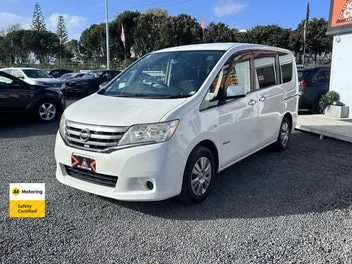 Nissan Serena 2013 photo 4
