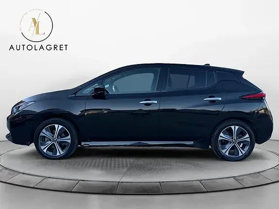Nissan Leaf 2022 photo 2