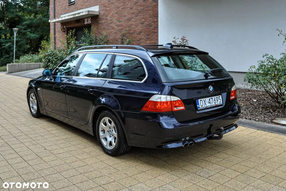 BMW Seria 5 2005 photo 3