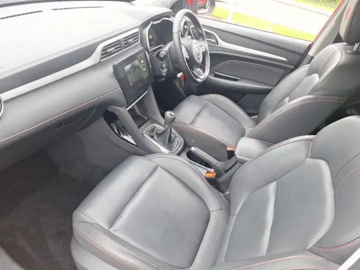 MG Mg Zs 2024 photo 5