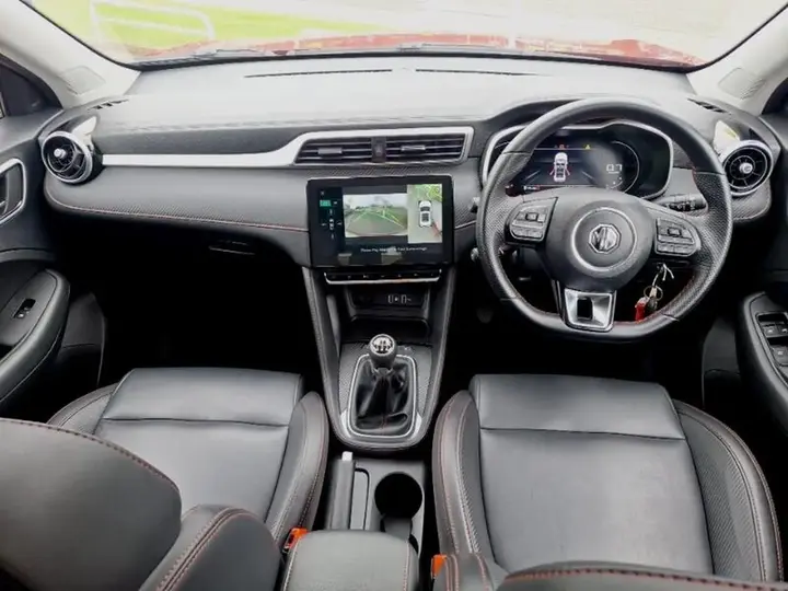 MG Mg Zs 2024 photo 3