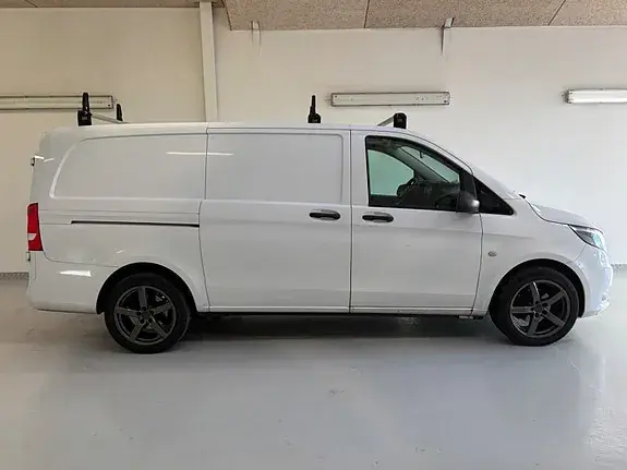 Mercedes-Benz Vito 114 2015 photo 2