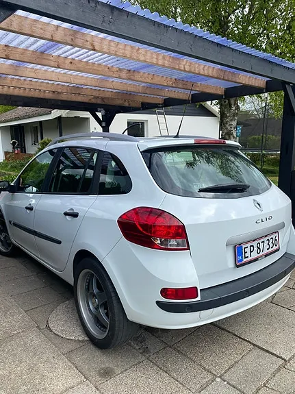 Renault Clio Ii 2008 photo 3