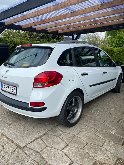 Renault Clio Ii 2008 photo 4