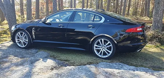 Jaguar Xf 2010 photo 3