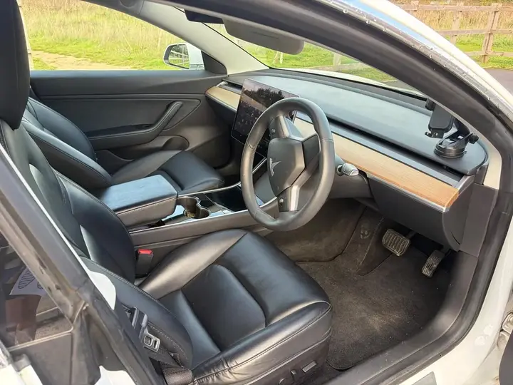 Tesla Model 3 2019 photo 4