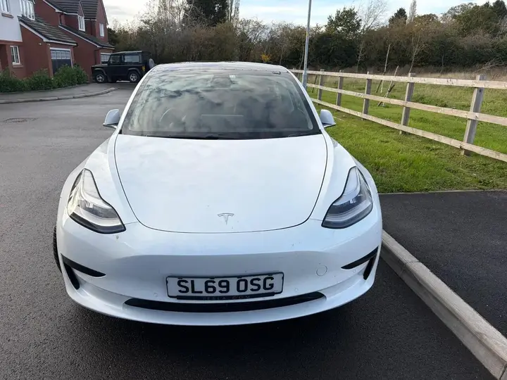 Tesla Model 3 2019 photo 3