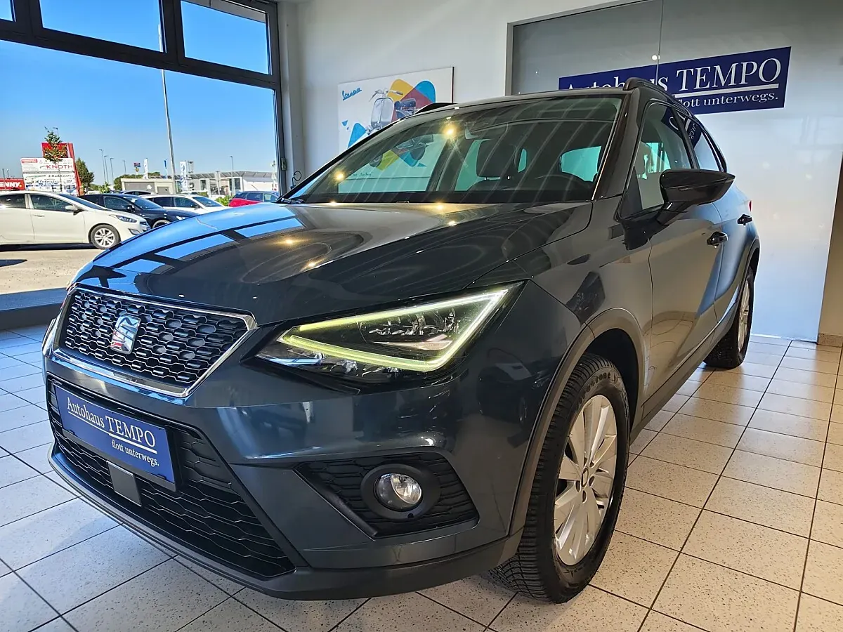 Seat Arona 2019 photo 2