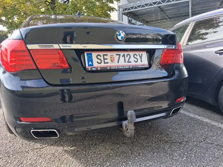 BMW 7 Series 2009 photo 3